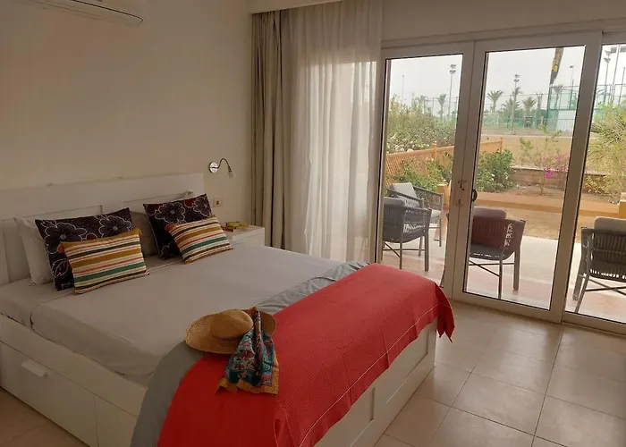 Golf, & Sea - Serene Garden Patio Getaway * Hurghada