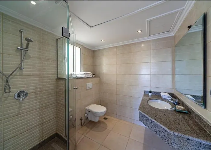 Golf, & Sea - Serene Garden Patio Getaway Hurghada