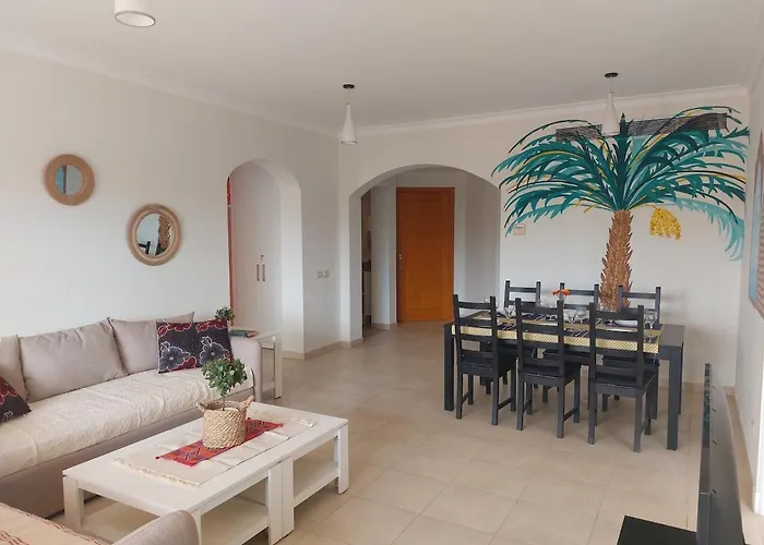 Golf, & Sea - Serene Garden Patio Getaway Apartment